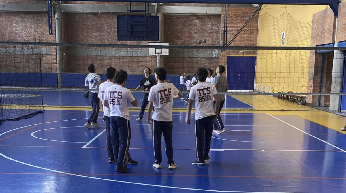 Volleyball Intramurals Kick Off at TCS